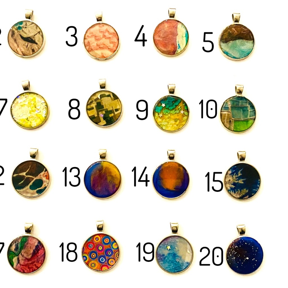 Necklace charm/pendant.  Nature/earth images - Picture 2 of 2